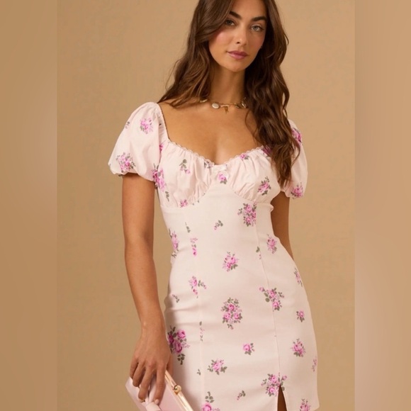 Altar'd State Dresses & Skirts - Altar’d State Alina Floral Puff Sleeve Dress NWT